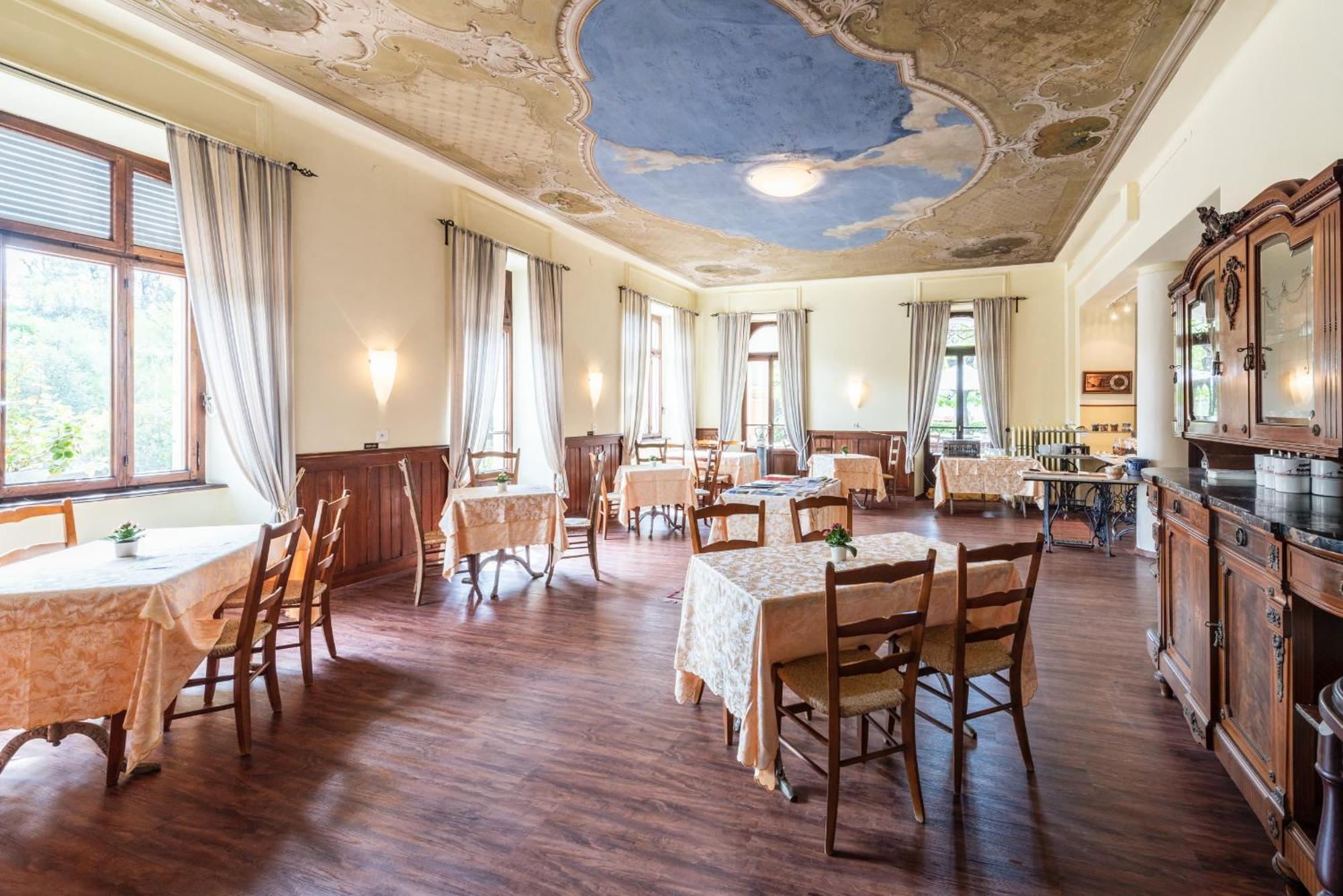 Albergo Hotel Tesserete Eksteriør bilde
